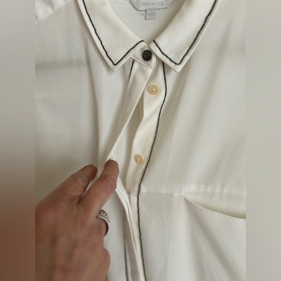 RW&Co blouse with micro beading - Picture 3 of 10